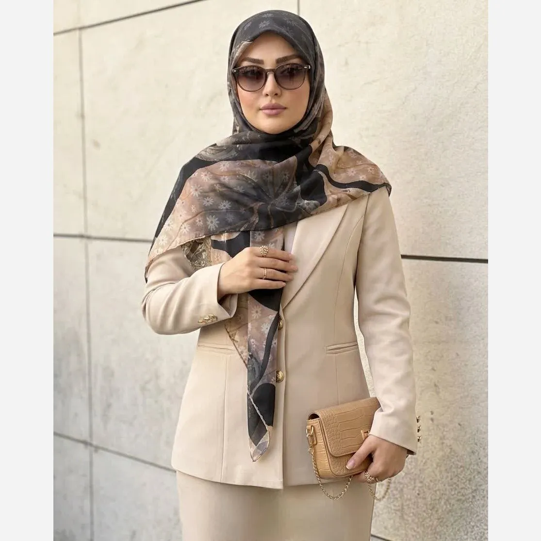 روسری نخ کاستوم طرح شهرزاد سیتو قواره بزرگ 140 سانتیمتر